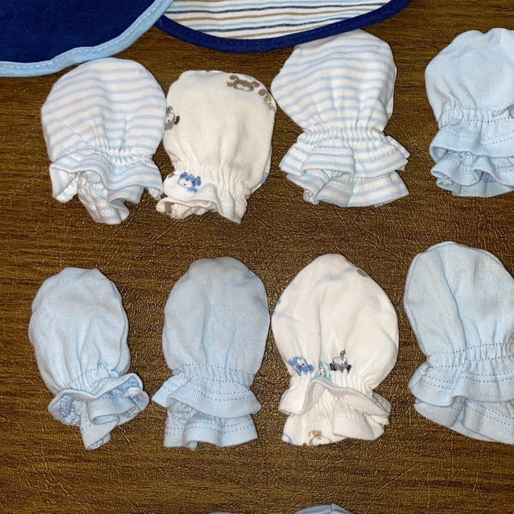 Bundle of mittens /booties